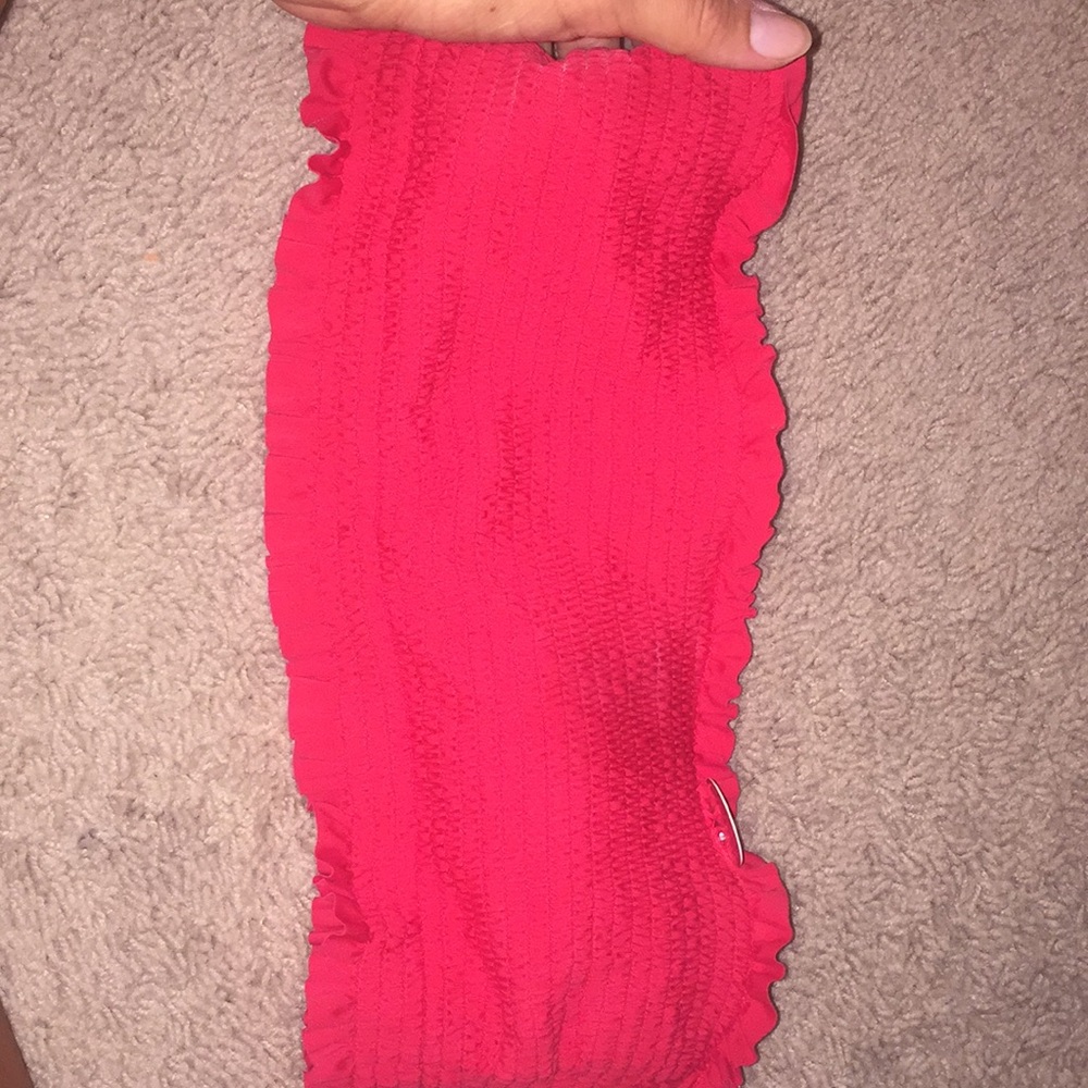Red bandeau top-never worm